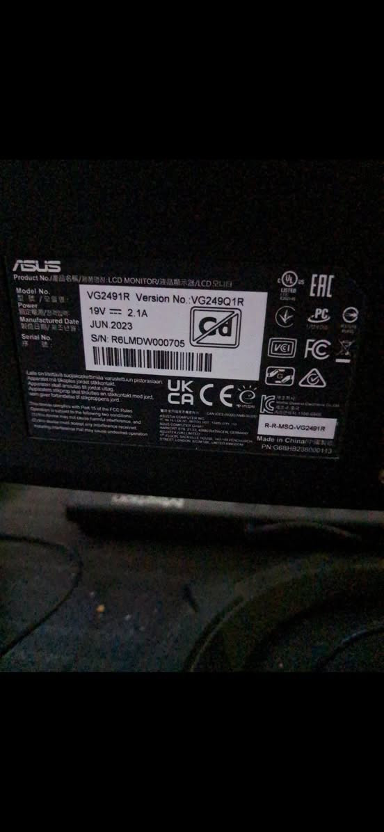 الشاشة هي ASUS TUF Gaming VG249Q1R.
المواصفات
🖥️ الحجم: 23.8 بوصة
📐 الدقة: 1920×1080 (Full HD)
⚡ التردد: حتى 165Hz
⏱️ الاستجابة: 1ms MPRT
🎨 اللوحة: IPS
🔄 FreeSync Premium: نعم
🔌 المنافذ: DisplayPort + HDMI
🔊 السماعات: مدمجة 2×2W
🎮 مناسبة جدًا للألعاب مثل FiveM وGTA V وPUBG
📅 تاريخ التصنيع الظاهر بالصورة: يونيو 2023 
 سعر 175
العنوان بغداد مدينه الصدر
رقم***********
