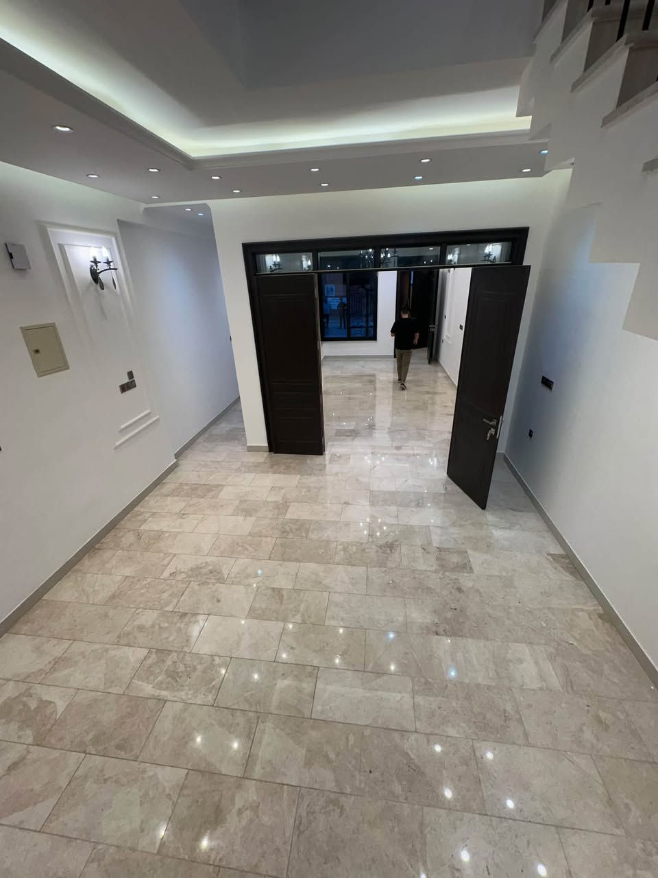 🏡 بيت زيرو للبيع – زيونة 710

📐 المساحة: 150 م²
🛏️ 4 غرف
🚿 خدمات متكاملة
✨ بيت زيرو – جاهز للسكن
📍 الموقع: زيونة 710

🏢 مكتب الودق للعقار
بيع • شراء • إيجار • استثمار عقاري

📞 للاستفسار والتفاصيل:
***********
***********

📩 نستقبل جميع العروض والاستفسارات
