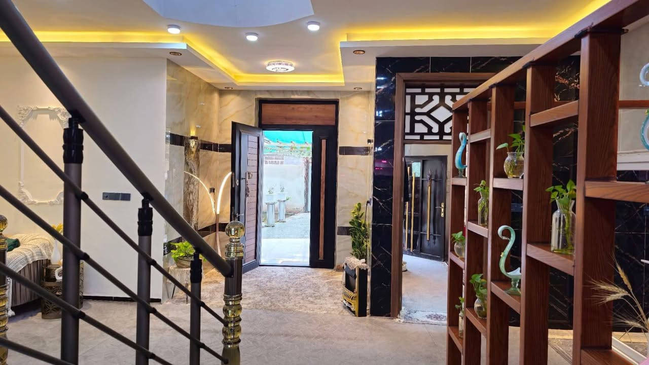 ✅ ️موقع مميز في كربلاء📍
فيلا للبيع مساحة 400 متر واجه 16متر نزال 26 متر طابقين بناء درجة اولى vip طابو سند 25 (تحويل بإسم المشتري) متوفرة كافة الخدمات (تبليط /ماء/ كهرباء/ مدارس/ مركز صحي/ الموقع كربلاء - شارع رابط الزبيلية تبعد عن مركز مدينة كربلاء 10 كيلو 

💵السعر( 400 )مليون

للاستفسار: *********** واتساب
