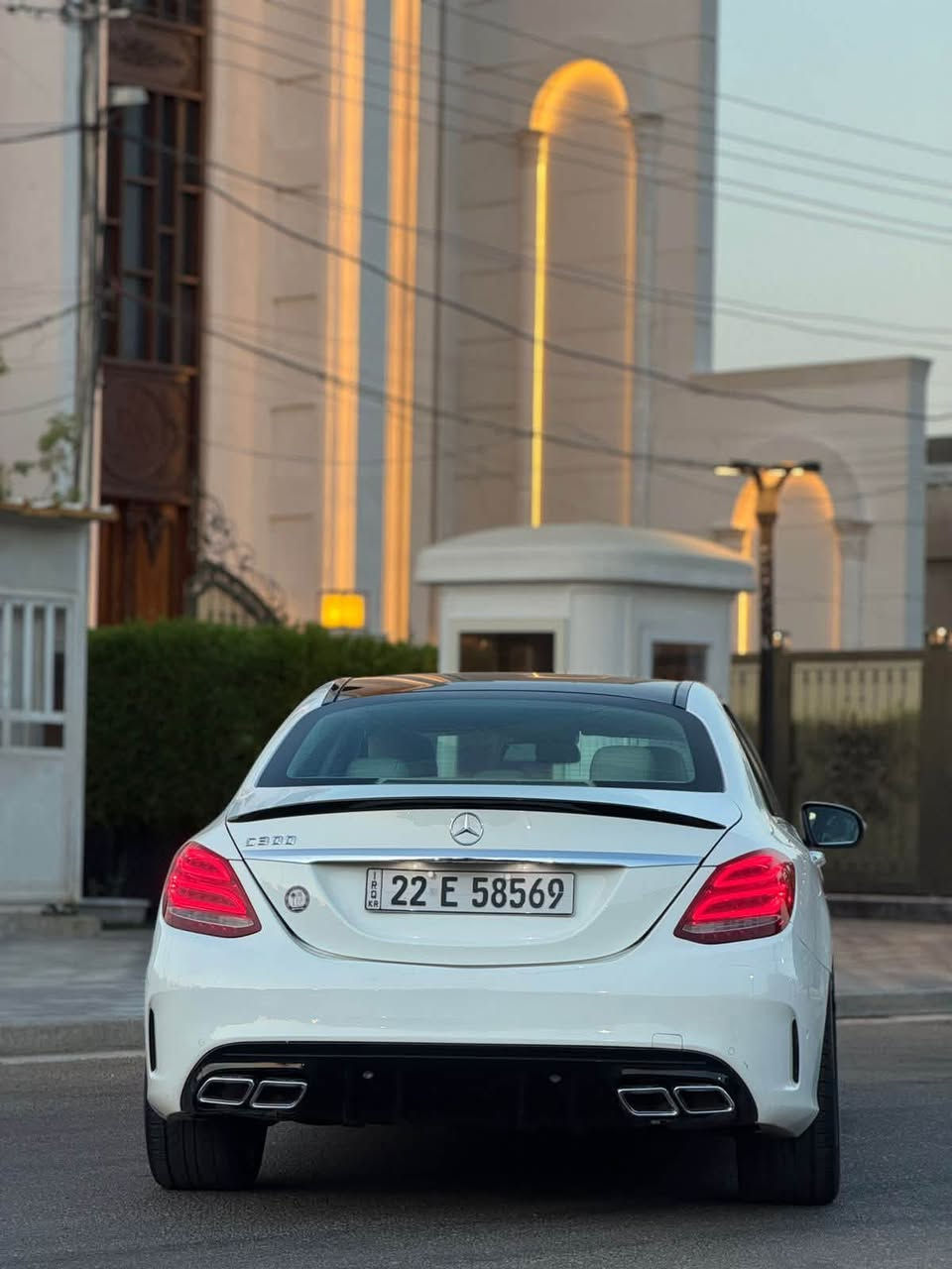 🇩🇪🚘 مرسيدس C300 | 🔥
🔹 الفئة: C300
🔹 المحرك: 2.0L Turbo – 4 سلندر
🔹 القوة: 241 حصان تقريباً
🔹 ناقل الحركة: أوتوماتيك 7 سرعات
🔹 الوقود: بنزين
🔹 الموديل: 2016

⭐ المواصفات:

✅ جلد
✅دبل ماوس
✅تدفئة مقاعد و المقود 
✅ مقاعد كهربائية
✅ ذاكرة مقعد السائق
✅ فتحة سقف بانوراما
✅ شاشة وسطية
✅ كاميرا خلفية
✅ حساسات أمامية وخلفية
✅ دخول وتشغيل بصمة
✅ مثبت سرعة
✅ تحكم بالمقود 
✅ إضاءة LED
✅ ويل 20
✅ تبريد أوتو
✅ أنظمة ثبات وأمان متكاملة
✅ صفر مسج بدون اي مشاكل
✅حادث جاملغ و بنيد صبغ

💰 السعر: [ 188 ]
📍 الموقع: [ بغداد المنصور ]
📞 للاستفسار والتواصل: [***********]
