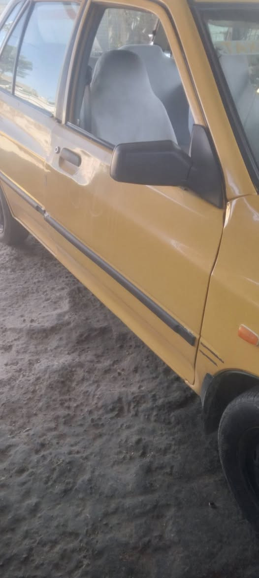 سايبا موديل ١١ مكينة كير  تبريد كله فول شغال سيارة عضمتها حلوة رقم انكليزي بغداد تحويل ثاني يوم ادامة كاملة مسويلها السعر ٣٠ ورقة قفل 
***********
