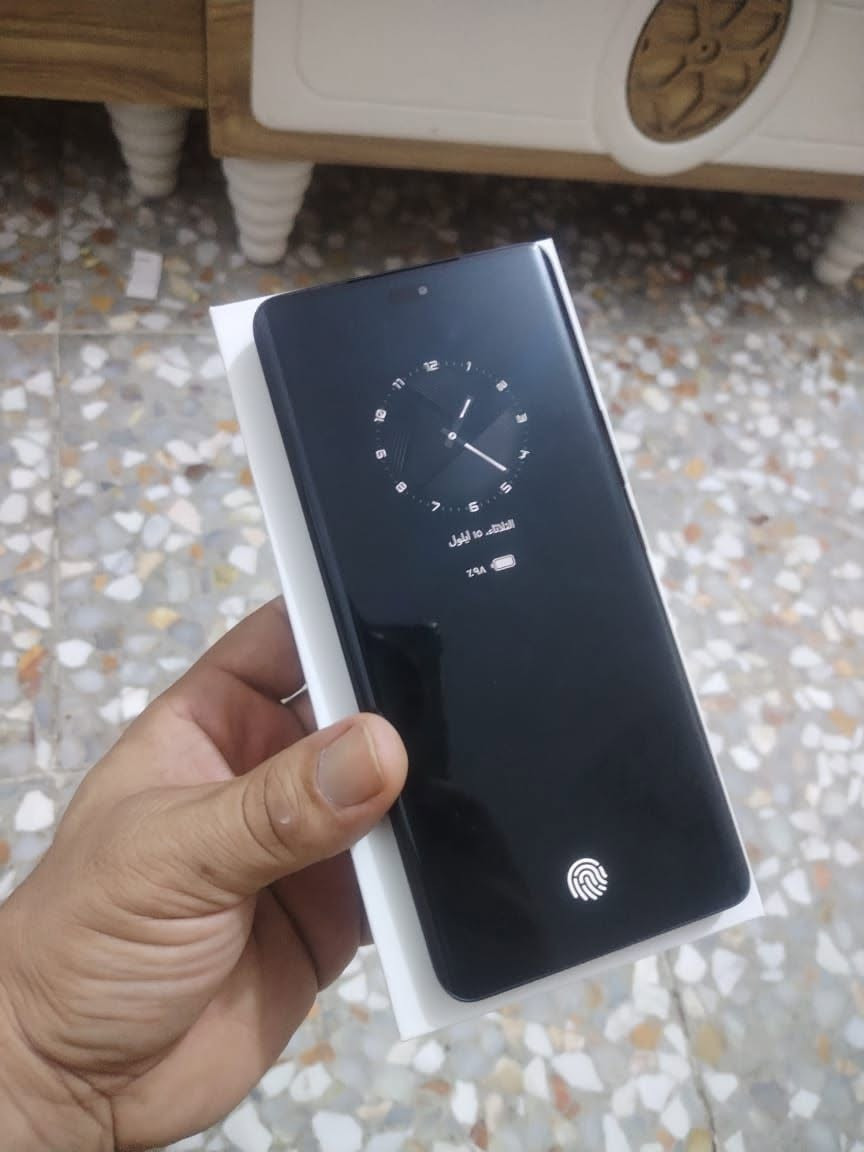 هونر X9C مستعمل شهرين غراض كاملة ب 350 
مكاني حلة ***********

نص مكتوب في الصور:
- حول الهاتف
- اسم الجهاز
- HONOR X9c
- المعالج المركزى
- Snapdragon 6 Gen 1
- ذاكرة الوصول العشوائى
- ١٢ غيغابايت
- ١٢+ غيغابايت Honor RAM Turbo
- بطارية السيليكون والكربون
- mAh 6600
- شاشة بتقنية حماية البصر من
- Honor
- ٢٧٠٠ x ١٢٢٤
- وحدة التخزين الداخلية
- المساحة الفارغة ٢١٩,٣٢
- غيغابايت
- الإجمالي ٢٥٦ غيغابايت
- الموديل
- BRP-NX1
- رقم الإصدار
- 10.0.0.166(C185E6R6P1)
- GPU Turbo
- إصدار MagicOS
- 10.0
- إصدار الأندرويد
- 16
- منصة محرك الأداء
- محرك X Turbo