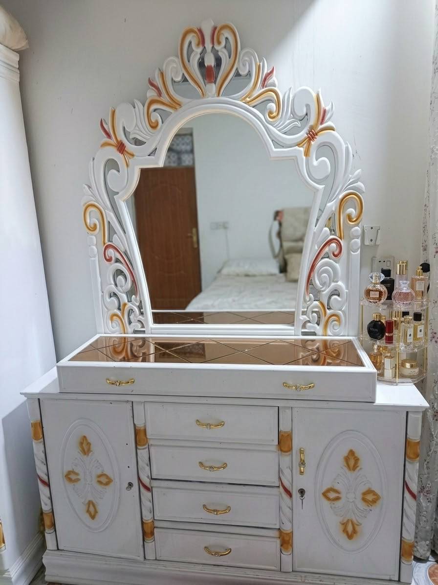غرفة نوم • عراقي • سنة وحدة