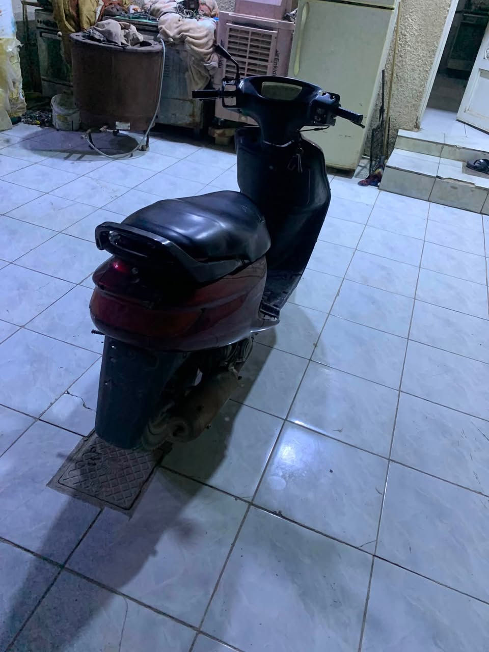 سلام عليكم دراجه فراشه مفتوحه مره وحده قبل وهسه بيه تبخير دراجه شغاله هندر واحد كهربايات طافيه يردله ترتيب لين جنت تاركها كفرات موجده كملات ‭***********‬ سعر 175 دراجه خير من الله دراجه شغله هندر واحد وسرعه
