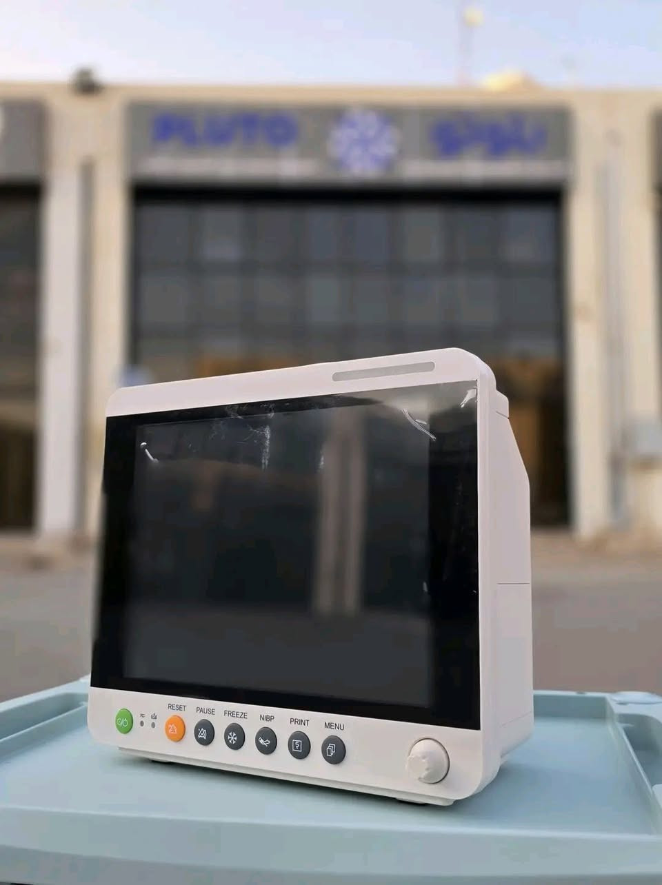 مونتير جهاز طبي شغال كامل ملحقات السعر 125 الف ويتوفر توصيل
واتساب
***********
