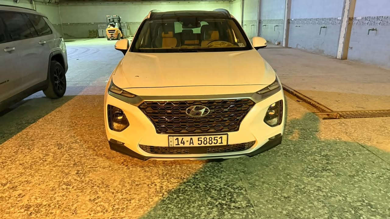 هونداي سنتافي 2019 للبيع فول مواصفات
محرك 2400 GDI 
بصمة ابواب وبصمة تشغيل صندوق بصمة 
تدفئة تبريد قطعتين 
وضعيات قيادة 
بنوراما 
حدادية تايرات جدد 
بردات خلفية بلاد 
هاند بريك بصمة
شاشة 
رقم بصرة بأسمي وجاهزه للتحويل 
ضرر باب وجاملغ امامي تبديل شركة بلادي 
السعر 178 ورقة وبيها مجال قليل
 
مكان السيارة البصرة 

السيارة بيع فقط بدون امراوس

الاستفسار والتواصل 
*********** 
واتساب  ***********
