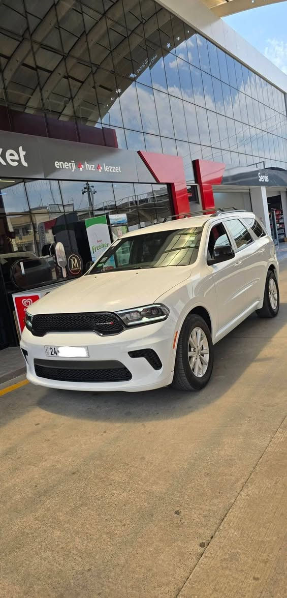 دورنكو 2023 
6 سلندر 3.6L
رقم دهوك بأسمي 
رقم وهزة وسنوية جديد 2032
جداً نظيفة السيارة وبدون نقص نهائياً

رادار جانبي ( نقطة عمياء )
اشارة ليد LED
كشن وستيرن تدفئة 
وضعيات قيادة سبورت وايكو 
اوتو ستارت ستوب ( انطفاء ذاتي )
بيها قطعتين تبديل شركة وقطعتين بخ
حادث جانبي 

السعر :  263 وبيها مجال 
مكان السيارة دهوك 
***********
***********

اتصال أو واتساب زاخو, دهوك

