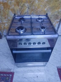 طباخ • ٤ عيون • مع فرن