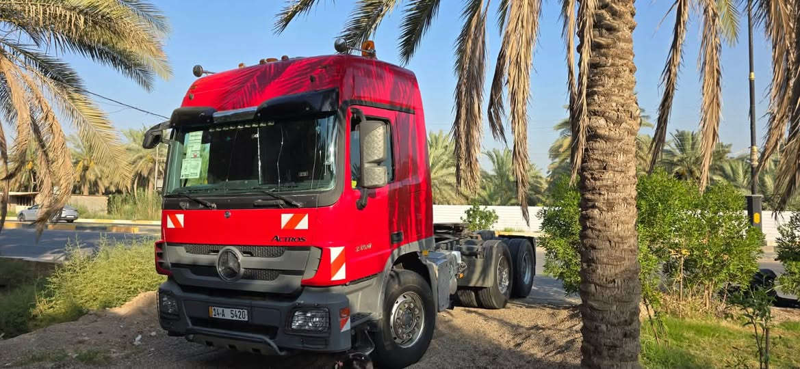 السلام عليكم للبيع اكتروز نثيه موديل 2006 رقم انكليزي مسجله راس تريله ب السنويه مكينه 44 كير فتيس ابو الجوزات 
مجموعه جيئف 5فحله السياره تخم تاير جاهزه للعمل مكان السياره كربلاء الحسينيه للستفسار ***********
