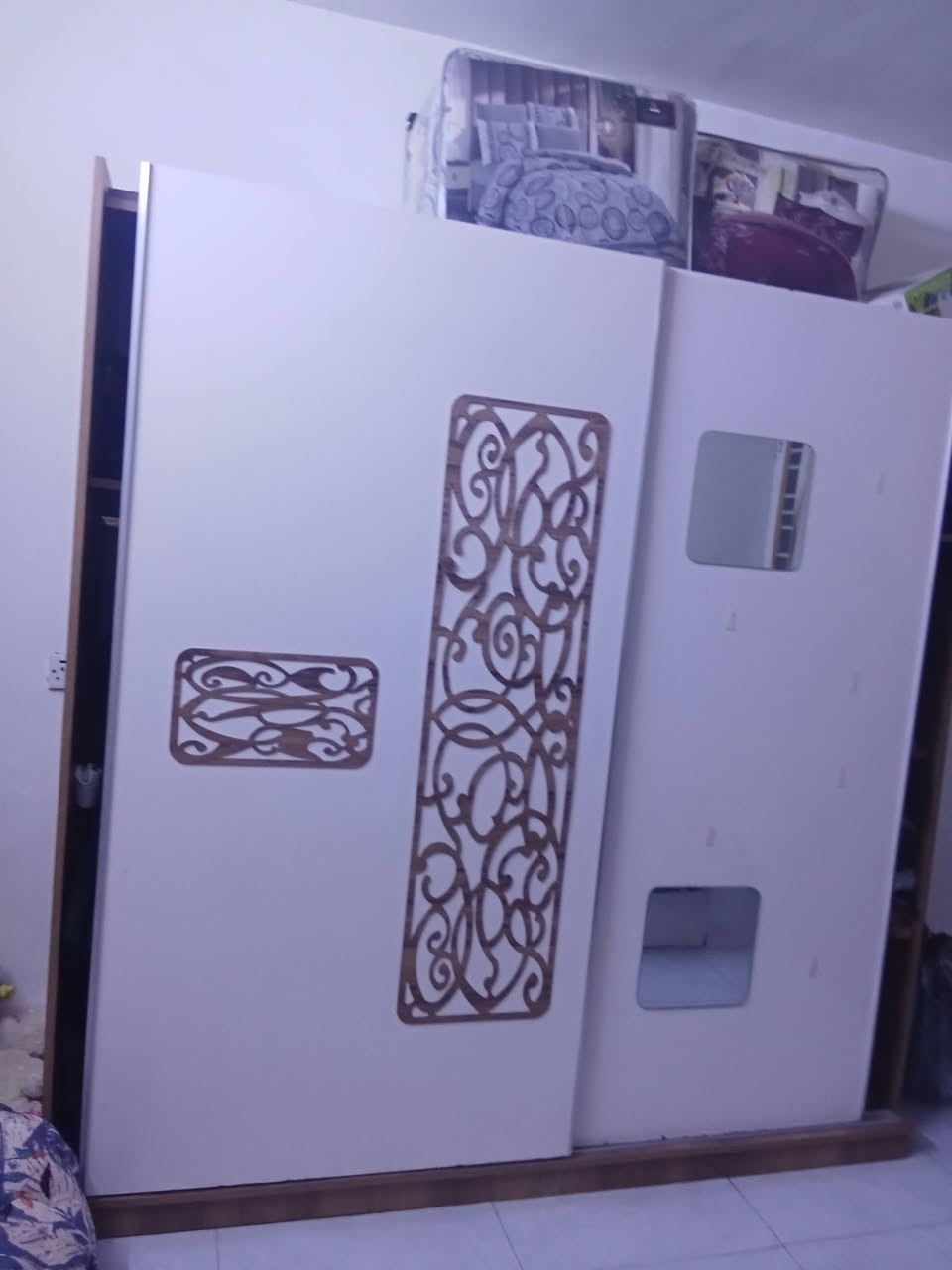 غرفه نوم • مستعمله • ميز تواليت