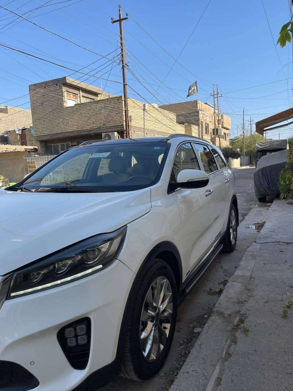 سورنتو 2018 GT-Line فول مواصفات 1/1  - السيارة 6 سلندر فور ويل ماشيه 95 حقيقي بيها فقط صبغ ربع الجاملغ الامامي سيارة نضيفه السعر 225 
***********
