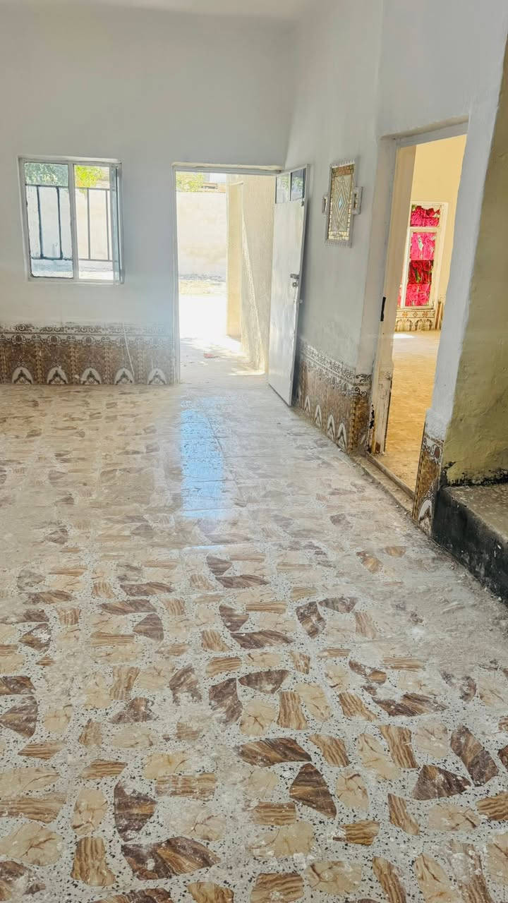 السلام عليكم
الدار للبيع
المساحه 270 متر
زراعي
المكان النهروان مقابيل الاساله مال المي
متوفر كل الخدمات
ماء كرهباء مجاري
السعر 37 مليون
استفسار 
***********
