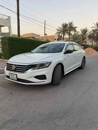 فولكس فاجن باسات Limited Edition موديل 2022 سيارة معروفة فول مواصفات م...