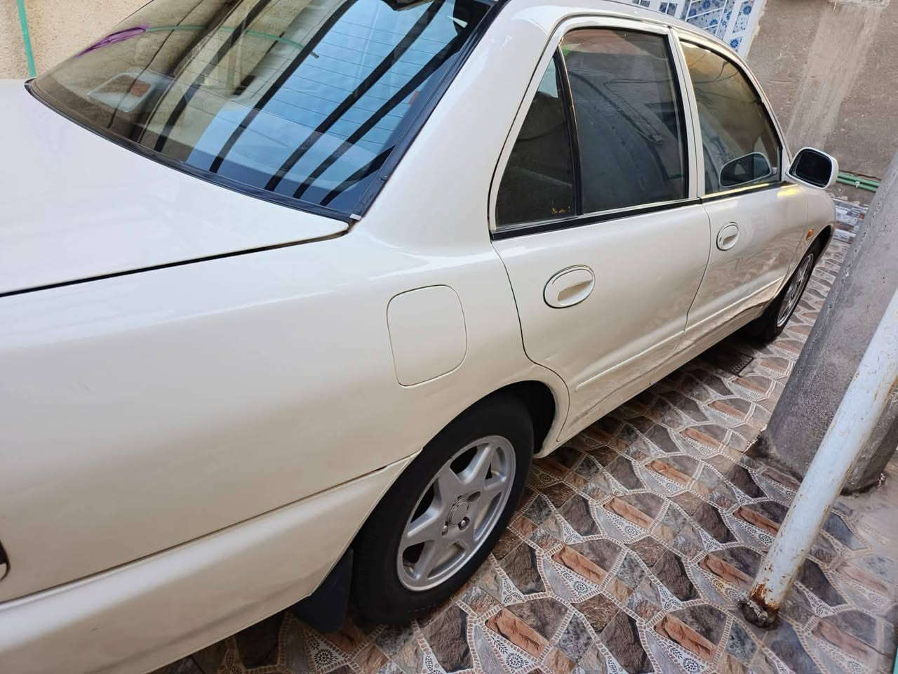 بروتون موديل 2004 رقم بغداد بسمي كابريتر السياره استلام شركة على ايد وحدة سيارة جديدة وجاهزة حدادية مكينة كير تبريد على وضع الشركة ما مفتوح بيهة برغي بيهة صبغ بنيد وجوملغ امامي جهة الايمن والباب الامامي الايمن بدون دواخل السيارة سبير الشركة ما نازل   السعر 63 ورقة وبيهة مجال قليل الاستفسار ***********

