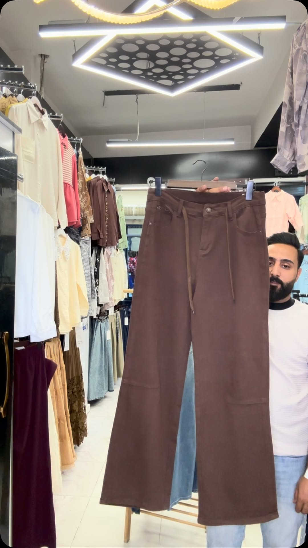 لارين للألبسه النسائيه 
أجمل الموديلات الجينز الكوري 
القياس 38-40-42-44-46
توصيل كافه محافظات العراق 
بابل المسيب مجمع مضر. النجار 
***********رات ساب
