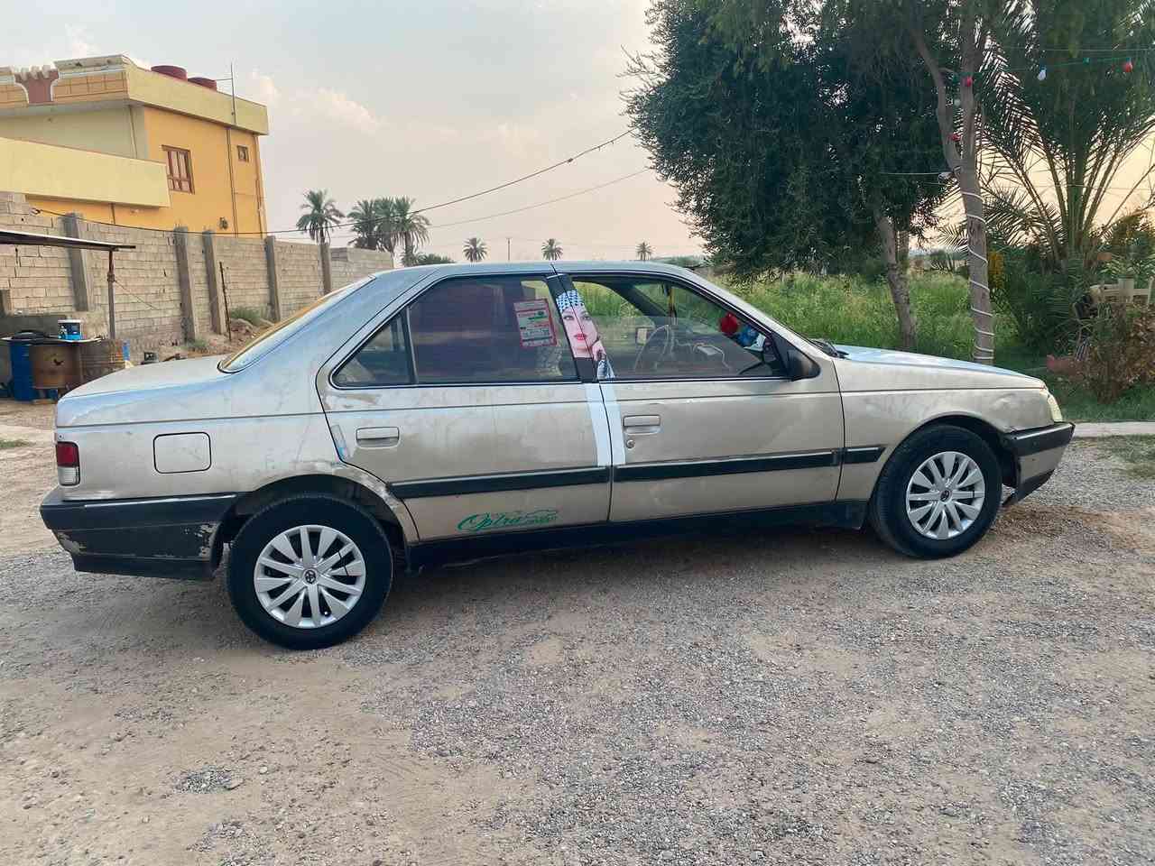 السلام عليكم للبيع أو المراوس حسب القناعة أعتذر عن الاقساط والوعده..
بيجو  فرنسي 405 اللون أصفر شمباني موديل   92 كابريتا أنسى صرف البانزين بدون حادث
رقم صلاح الدين الماني شرط التحويل 
گير ومحرك شرط 
صدر أمامي خلفي جديد 
تخم تاير جديد
سنتر لك شغال جوم كهربائي 
لايت زنون بكات اشاير كلها شغاله 
مسجل أربع سماعات 
المكان صلاح الدين قضاء العلم سمرة
السعر 26$ ورقه وبيها مجال قليل 
***********
