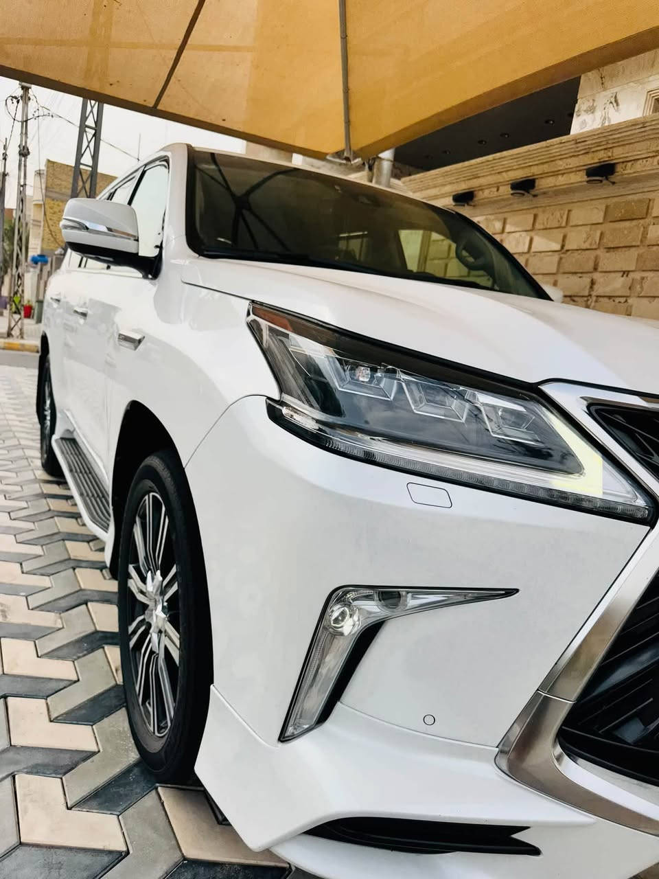 لكزز LX570 • ٢٠٢٠ • ١١٦٠٠٠ كم