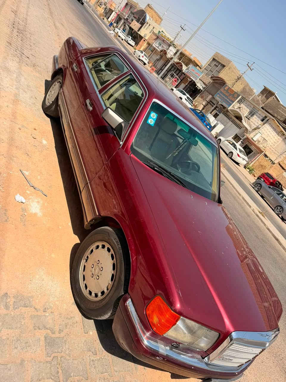 اللهم صل على محمد وآل محمد 

السلام عليكم 
عندي مارسيدس جامبو 300 موديل 91 رقم بغداد باسمي هزه ورقم جديد السيارة فول مواصفات كشن كهرباء تبريد بيانو سلايد روف السياره كهربائيتها بلاديه كير ومحرك توب 100‎%‎ تبريد شغال ثلج السيارة بدون ضربه مصبوغه عام للجمالية السياره ما ناقصها اي شي كشنات كهربائيه ودبل هورن سعر السيارة (78$ )ورقه وبيه مجال مكاني النجف 

***********
