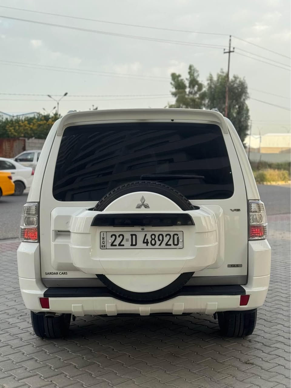 مــیــتــســو بــوشــی بــاجــیــرو2008 خــلیـجـی
مــواصــفــات gls
دبــل اکــســل دفــع ربــاعــی
3صــف مــقــاعــد
تــبــریـــد مــرکـــزی
شـــاشـــە کـــامــرە
مـــرایــــە شـــفــط
كـــیــر +مــحــرک+اکــــســل /بــشــرط
الـــســیــارە جــاهــز نظــیــفــە 
الــســیــارە رقـــم اربـــیــل جــدیــد 
تــحــویــل وکــالـــە بـــشـــرط

مـــــلا حـــــــضـــــە 

الــســیــارە بــی شبــر صــبــخ الــجـاملخ خــلــفــی 
بـــدون دواخـــل بدون ضــربــە 
📲اســیــا ***********
📲کــورک ***********
📍مــکـــان :کــرکــوک داخــل مــدیــنــە 
الــســعـــرر :117بــیمــجــال كركوك, العراق
