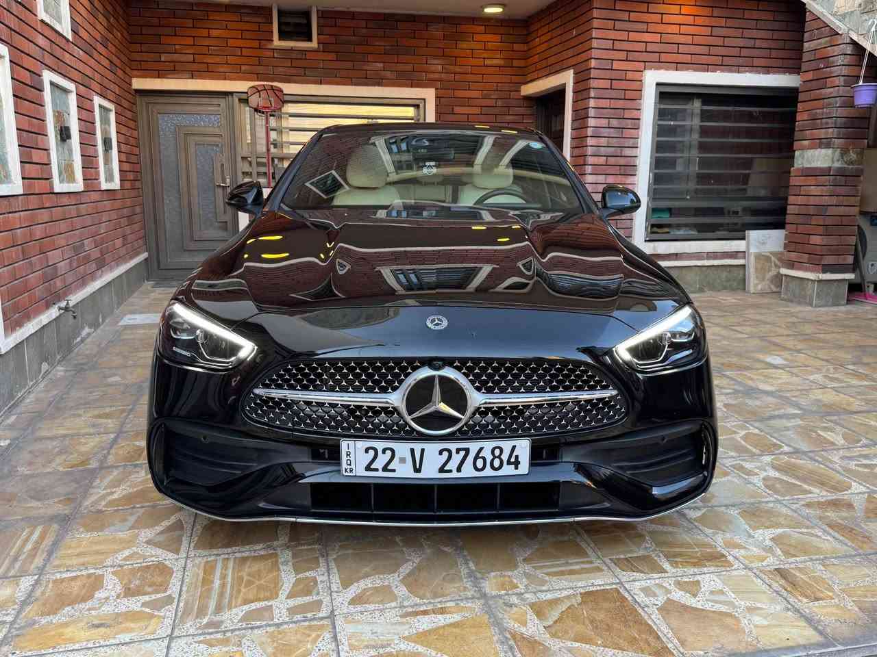 🚘 Mercedes-Benz C300 | موديل 2025

💰 السعر: 349 ورقة
📞 ***********      
📍 العنوان: الدورة – شارع أبو طيارة

✨ Mercedes C300 2025 – فرصة مميزة جداً

🔹 عداد المسافة: 6,000 ميل فقط
🔹 حادث جاملغ خلفي
🔹 جميع الـ Airbags سليمة
🔹 Panoramic Roof – سقف بانوراما
🔹 Heated & Ventilated Seats – تدفئة وتبريد المقاعد
🔹 AMG Package
🔹 Ambient Lighting – إضاءة داخلية محيطية
🔹 Digital Cockpit
🔹 Large Central Display
🔹 Apple CarPlay & Android Auto
🔹 Keyless Entry & Start
🔹 كاميرات وحساسات Park Assist
🔹 LED Lighting
🔹 Electric Seats
🔹 Dual-Zone Climate Control
🔹 Multi-function Steering Wheel
🔹 Premium Interior

🇩🇪 C300 موديل 2025 بمواصفات راقية وعداد قليل جداً، والسيارة باسمي شخصياً.

🔥 للمهتمين بالسيارات النظيفة والمواصفات العالية، هذه فرصة تستحق المشاهدة
📞 للاستفسار: ***********
📍 الدورة – شارع أبو طيارة بغداد, العراق
