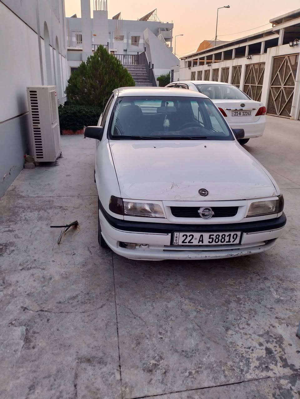 للبيع اوبل فيكترا موديل 92حجم 20شرط تحويل ثاني يوم كير محرك جديد بي كوبون بنزين كاربايات شغال بلادي تبريد للاستفسار ***********
