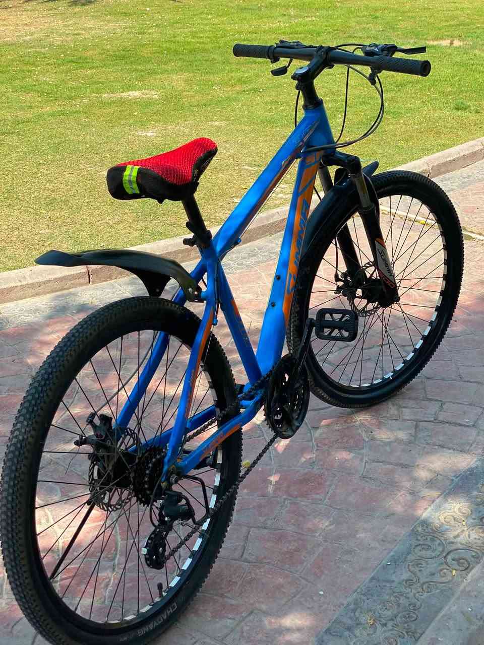 للبيع بايسكل جبلي Summa Shine موديل 300 حجم 26

(عكرب ودواسات وجاملغات وستاند وزنجيل كلهن جديدات البارحة شديتهن) يجي وياه جاملغ خلفي احتياط وقفل

السعر110الف وبي مجال بسيط الي مو شراي لايكسر بالسعر

مكاني بغداد الدورة-رقمي ***********

