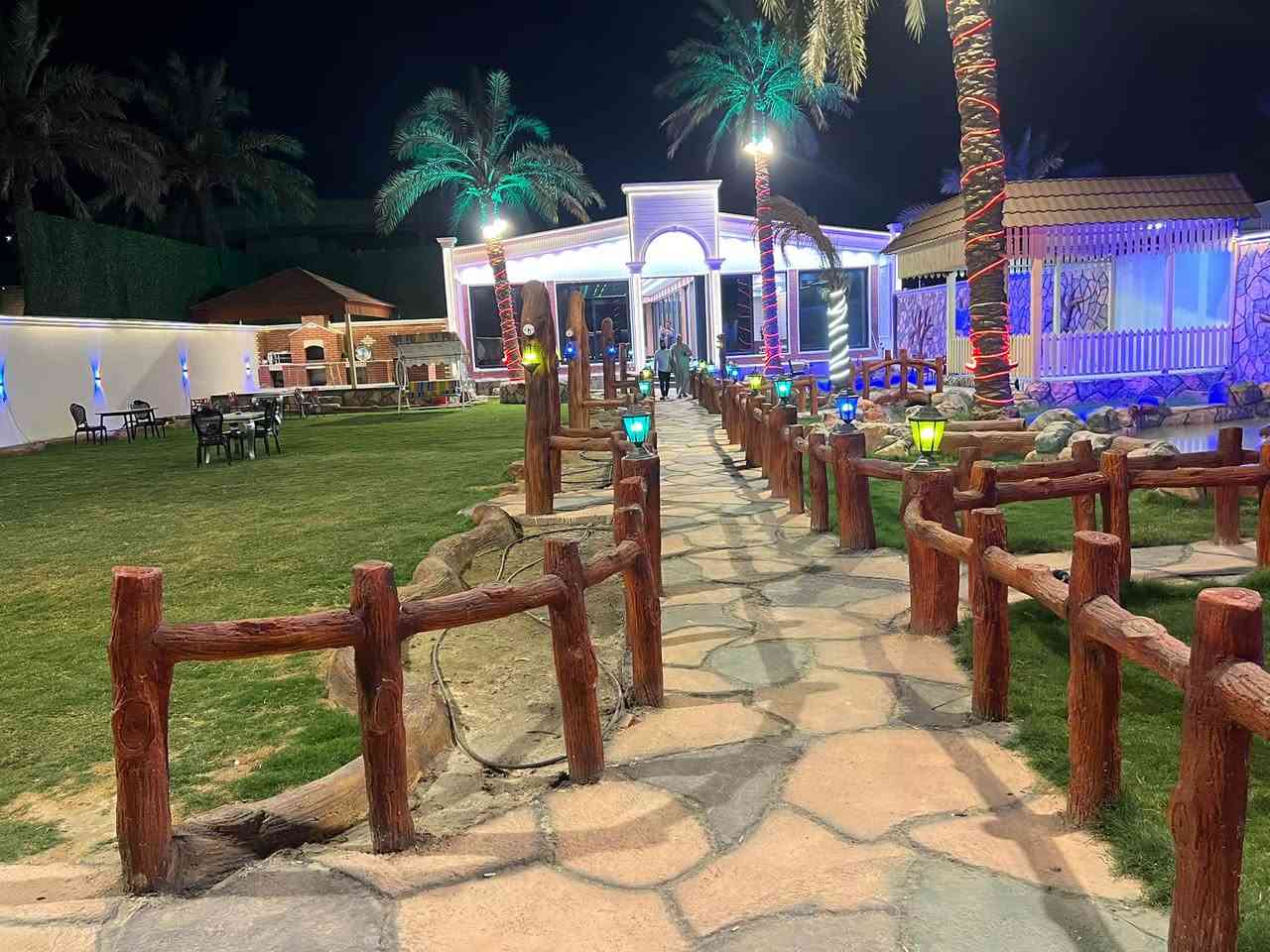مزرعة ريحانة للإيجار اليومي 🏡🌳
📍 الموقع: بغداد – الدورة – البوعيثة

✔️ أجواء هادئة ومناسبة للعوائل والشباب

✔️ مساحة واسعة وخدمات متوفرة

✔️ مثالية للراحة والونسة

📌 للحجز والاستفسار يرجى الاتصال أو المراسلة على واتساب: 

- *********** 

 موثق في تطبيق اجرلي لسياحة المزارع في العراق 🇮🇶
