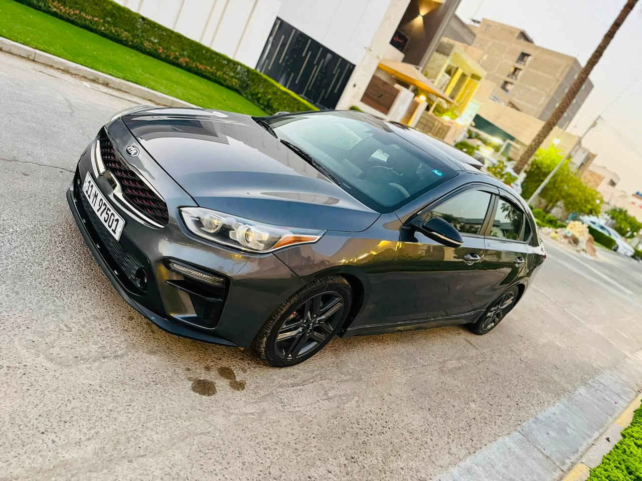 السلام عليكم
كيا فورتي جيتي لاين  GT Line

رقم بغداد بأسمي هزه ورقم جديد
تحويل ثانيوم حتى غرماتها مصفره 

موديل 2020

محرك 2000دوش المرغوب

الحادث بابين مبدلات نفس لون

بجم كبس ضهر كبس وصور الحادث موجوده 

صفر مسج ولا كلوب بدشبول مشتغل 

تبريد ثلج 
عليها صيانه كامله

المواصفات 

فتحه 

كشن جلد 

رادار امامي 

نفطه عمياء 

سستم صوت هارلم 

بصمه 

صندوق ذكي 

تشغيل عن بعد 

ماشيه 69

السياره على ايد وحده من اجتي من امريكا لحد هسه 

كير محرك صدر كله شرط 

***********
