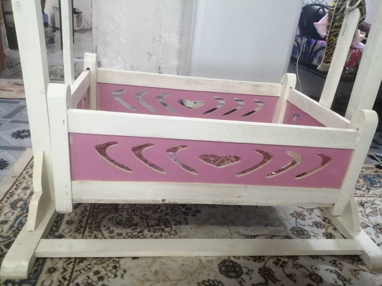 السلام عليكم كاروك هزار عراقي تحطاطه عمل نجاره عراقيه ثقيل استعمال شهر واحد،، مكاني الزور السعر ٥٠ الف رقم الهاتف *********** موجود واتساب
