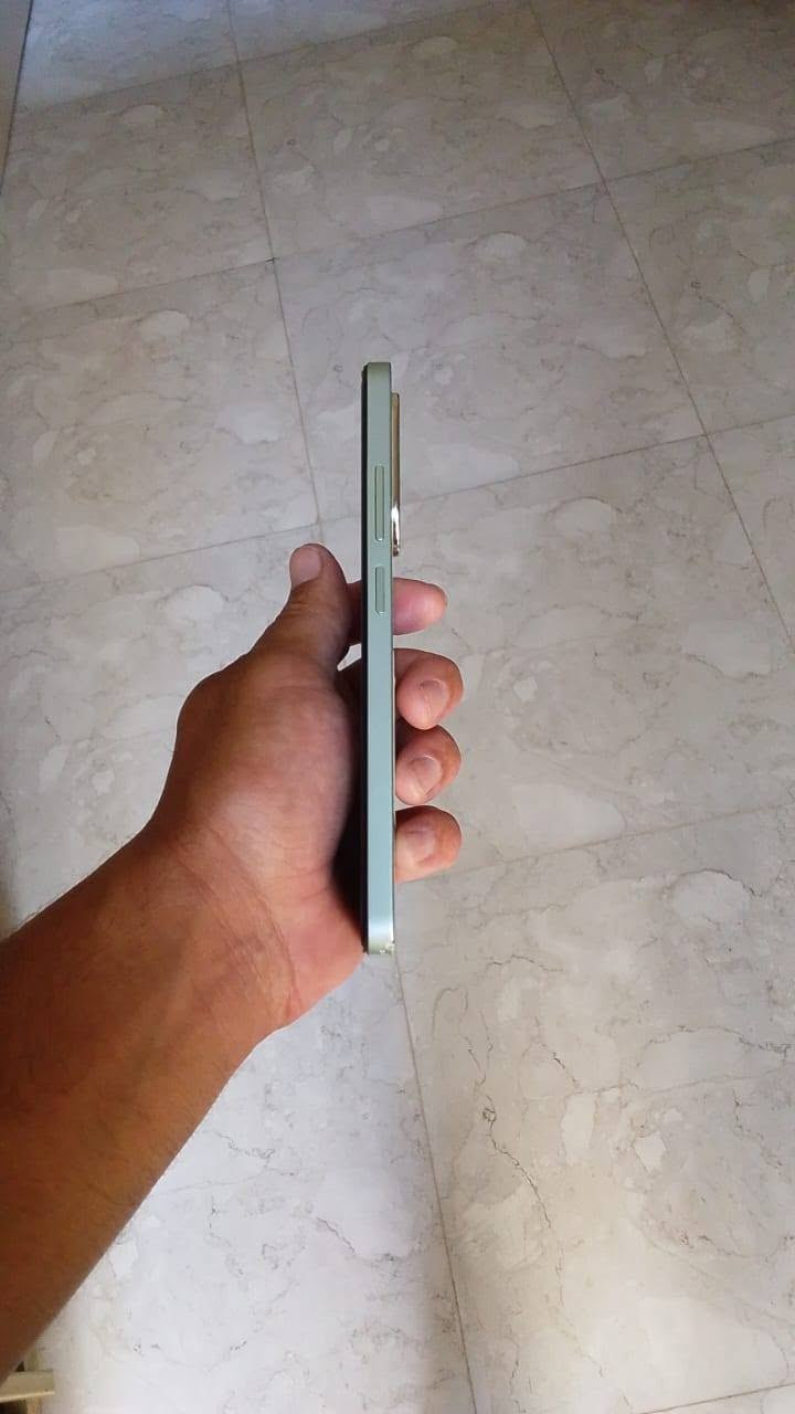 سلام عليكم عندي ردمي جي 5 ذاكره 128 جهاز نذيف سعره 135 مكاني بغداد الدورة ***********
