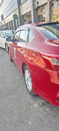 نيسان سنترا • ٢٠١٨ • ٢٠٠ ألف كم