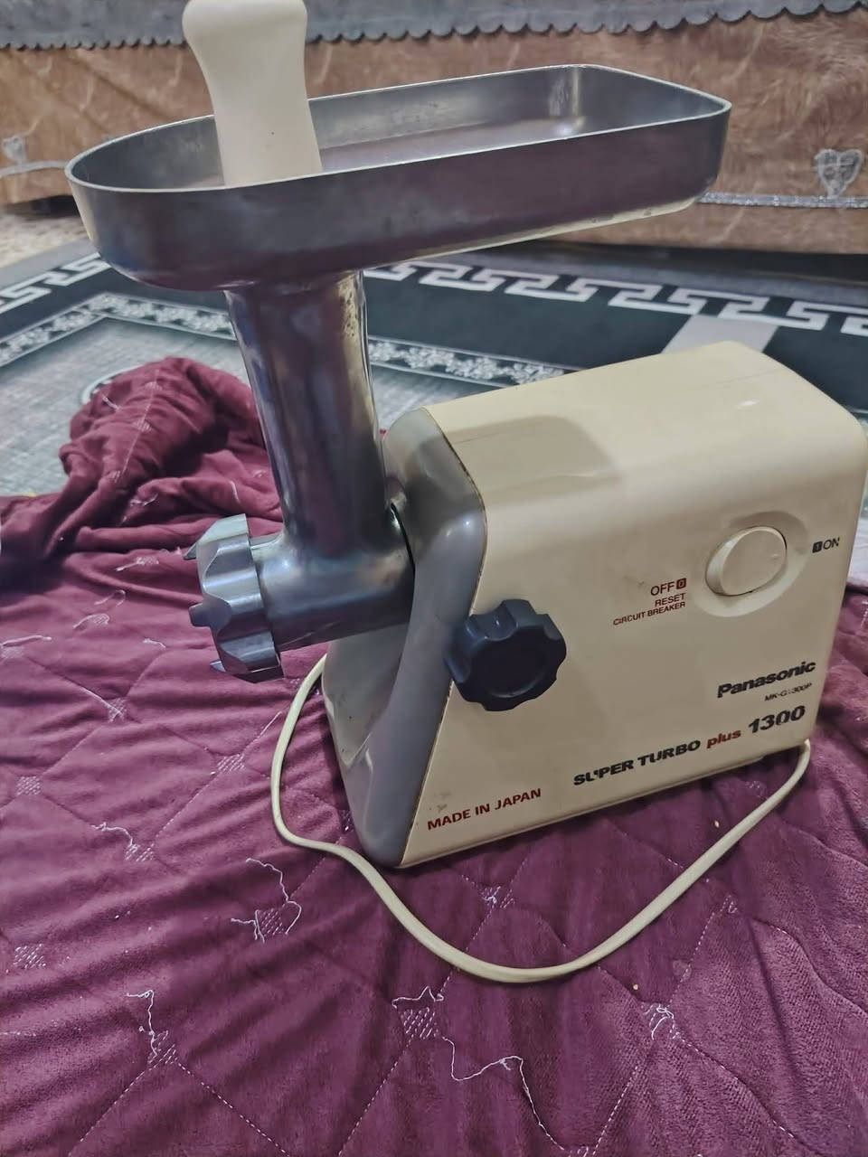 السلام عليكم غراض للبيع استفسار اتصال *********** او خاص كوت انوار الصدر
