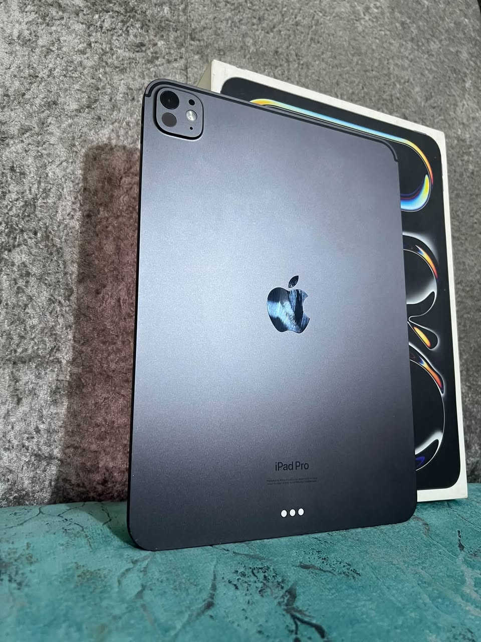 آيباد M4 • ٢٥٦ • الزعفرانيه