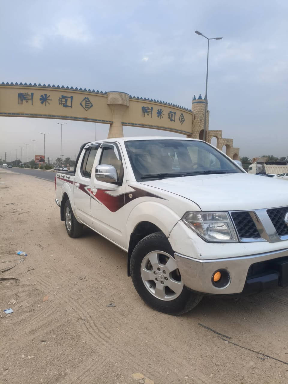 نيسان نيفاره • ٢٠١٣ • كير اوتوماتيك