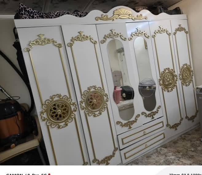 غرفة نوم • ٨ قطع • للبيع