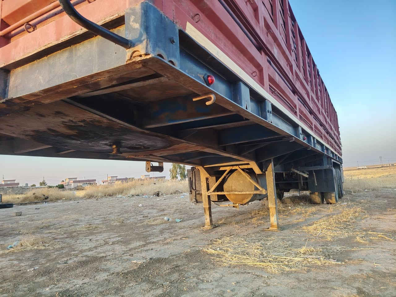 عربانه فصال أردني طول ١٢ ونص ثلاث  دناكير براد ١٦ شاصي أوربي للاستفسار أكثر الاتصال
 ***********
