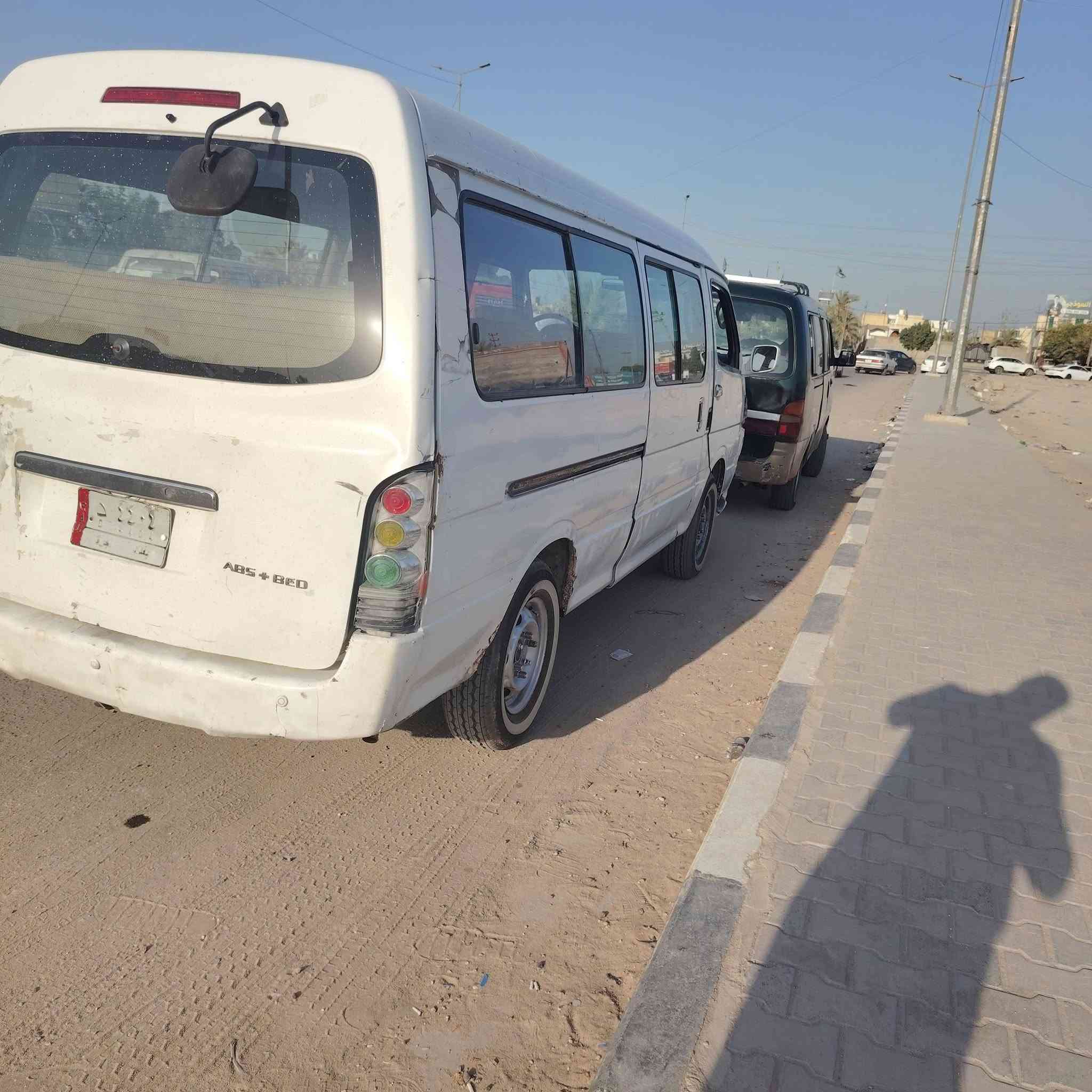 سلام عليكم جنبي موصليه للبيع مكينه وكيروكسن وحداديه وتخم تاير العنوان نجف حي النداء السعر٣٢وبيها مجال الشراي يتصل  ***********
