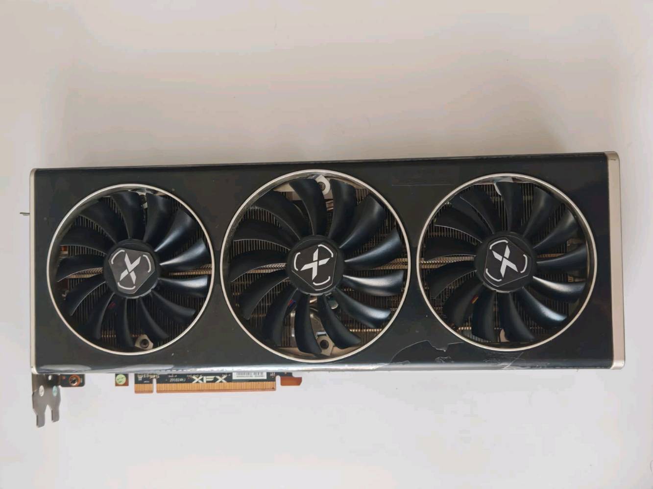 عنوان بغداد توصيل متوفر 
Xfx6700xt 3fan merc