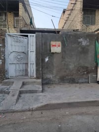 بيت للبيع بحي السفير قرب شهداء العبيدي الثانية خدمات كاملة قرب المدارس...