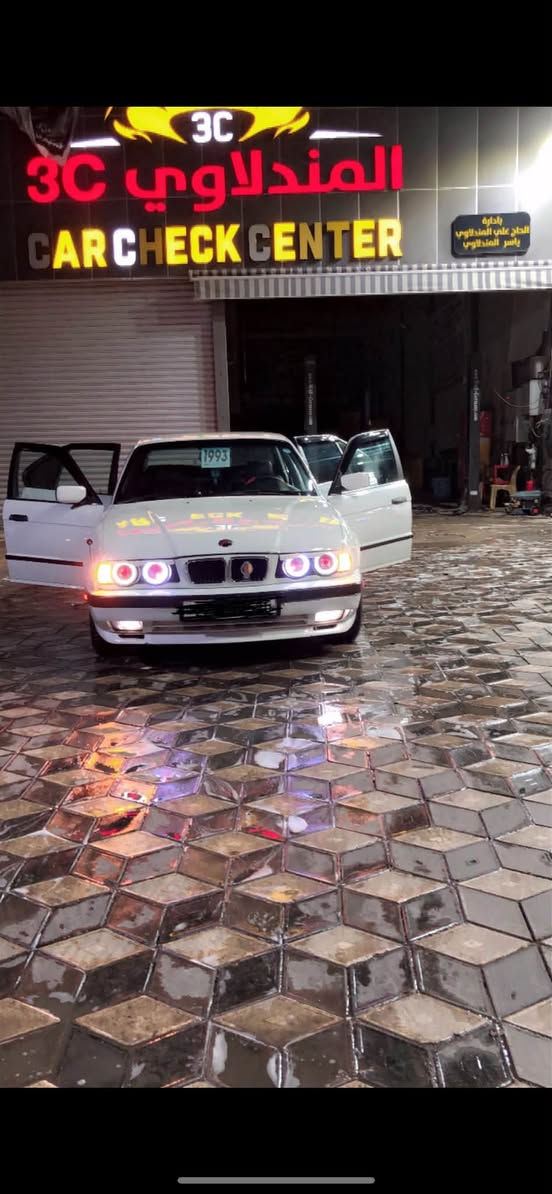 سلام عليكم بي ام موديل 9 فتحه جام كهرباء محرك بي تبخير  كير تبريد حداديه كهربائيات ابلادي رقم اربيل تريد تحويل اتريد وكاله بغداد مكان السياره *********** السعر 55 بيه مجال
