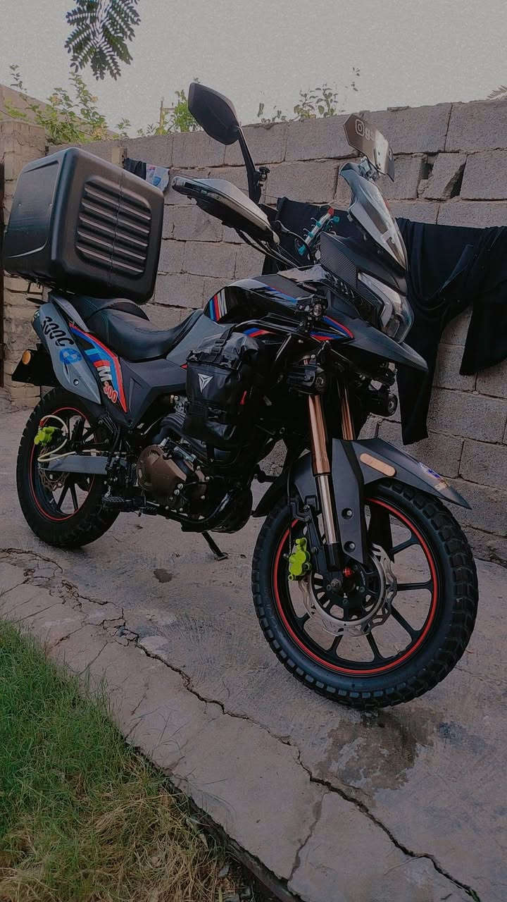 ادفنجر 300 • ٢٠٢٥ • ١٨٠٠٠