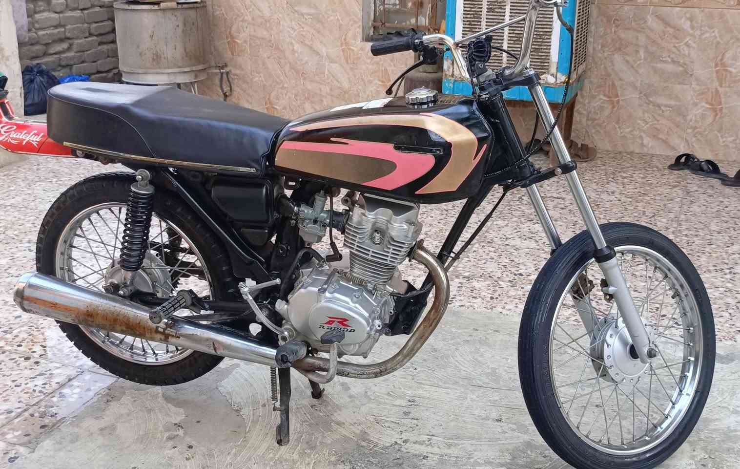 دراجه البيع نوع نامه شاصي 25 كلشي مابيها 
مكان ناصريه... قضاء الاصلاح...  السعر خاص 
رقم ***********
