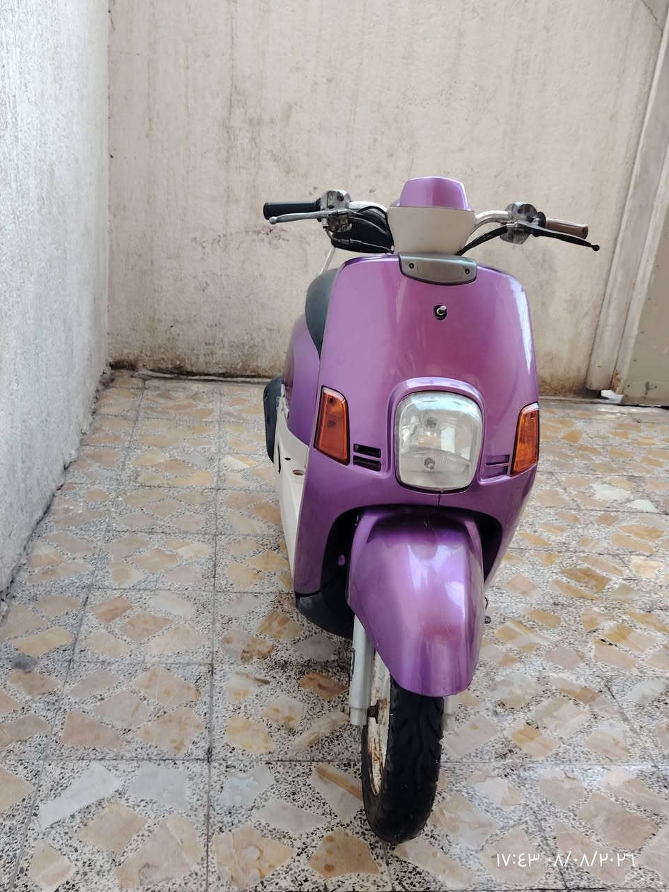 ابوليس البيع وراق دراجه حلوه وناعمه مكينته بلادي 49 كهربايات شغالات آبس عوزه باتري سعره اب 550 وأبيه مجال ***********
