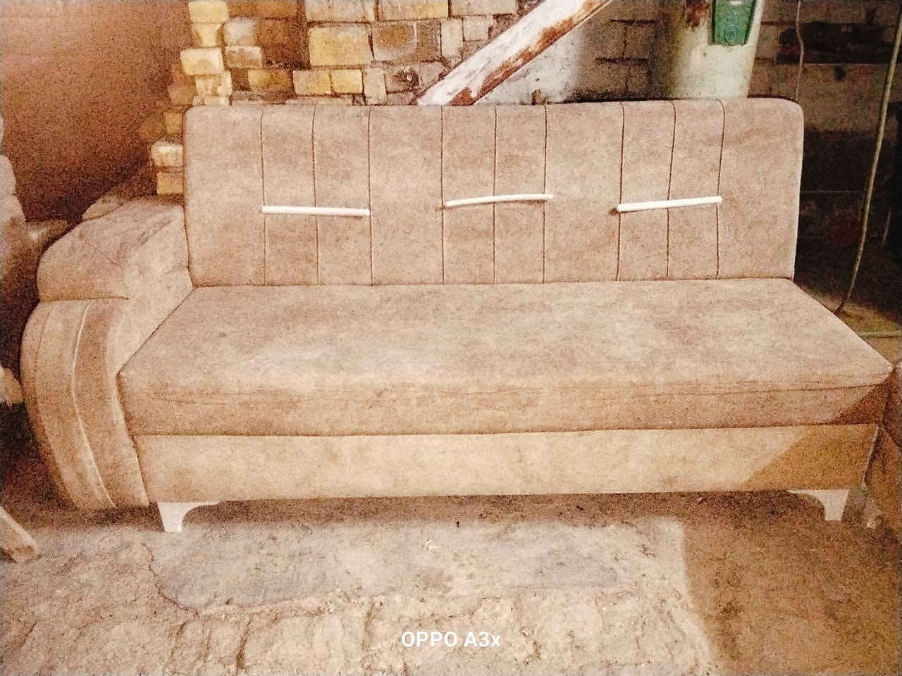 زوج قنفات للبيع نضافه 80%الاستفسار واتساب ***********
