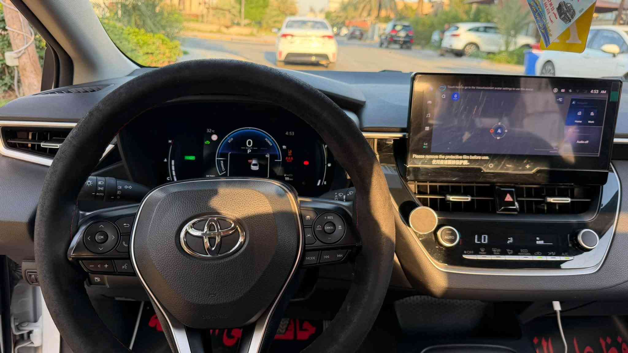 كورلا خليجي هايبرد2025
ماشية ٢٦ الف كيلو 
فول موصفات
فتحة
بصمة
شاشية كار بلي
قطعتين تبريد 
داخل جلد اسود
سيارة بيها فقط رصعتين بل جاملغ خلفي 
‏سعر154وببها مجال بسيط 
***********

