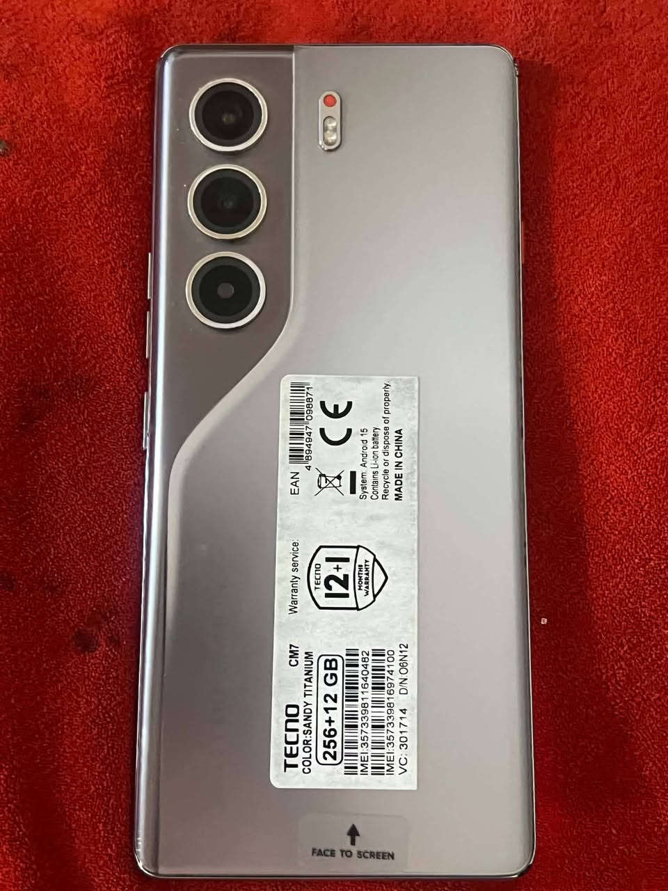تكنو كامون برو5G ذاكره 256 عشوائية 12+12 أبيه هاي السواد بالشاشه وفطر السعر 180 مكاني البياع ***********
