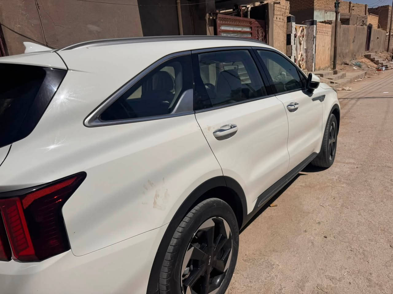 سورنتو خليجي ٢٠٢٤
٦ سلندر  
٧ راكب 
٣ قطع تبريد 
رقم نجف باسمي السياره بالناصريه تحويل مباشر 
للاستفسار 
السعر ٢٧٠ 

***********
