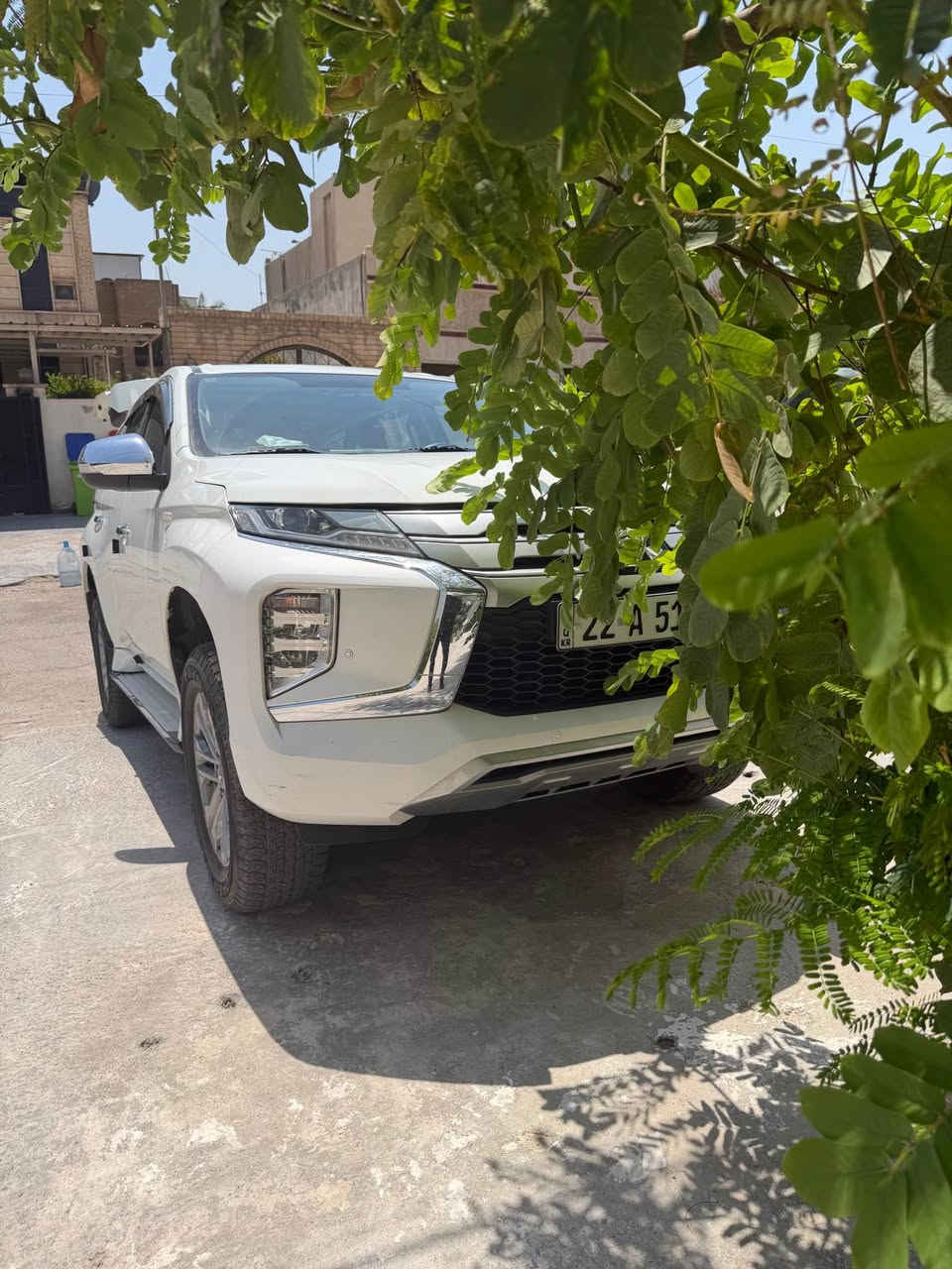 باجيرو مونتيرو 2023 سبورت خليجي فوول مواصفات باسمي رقم أربيل للبيع او المراوس 
*ماشيه 20 الف فقط 
*محرك 6 سلندر
*حجم المحرك: 3000cc
*بصمة تشغيل وابواب
*مري شفط مع اشاره بالمري
*لايت نهاري LED
*لايت امامي +بلاجكتور زينون
*حساسات امامي خلفي
*شاشة كبيرة امامية وكاميرا
*دبل اكس فور ويل درايف
*ويل كب 18
*هاند بريك كهربائي
*نظام اوتو هولد
*نظام مساعدة على نزول المنحدرات
*ماوس تحكم بالدفع الرباعي
*تبريد مركزي 3 قطع
*7 راكب 
*كير شفتات للقيادة الرياضية
*فتحة سلايد
*كير 8 نمر 
*منافذ كهربائية 220 فولط
*شاشة ابل كار بلي
السعر  230 ورقة
بغداد/ الكرخ
للتواصل على الرقم *********** بغداد, العراق
