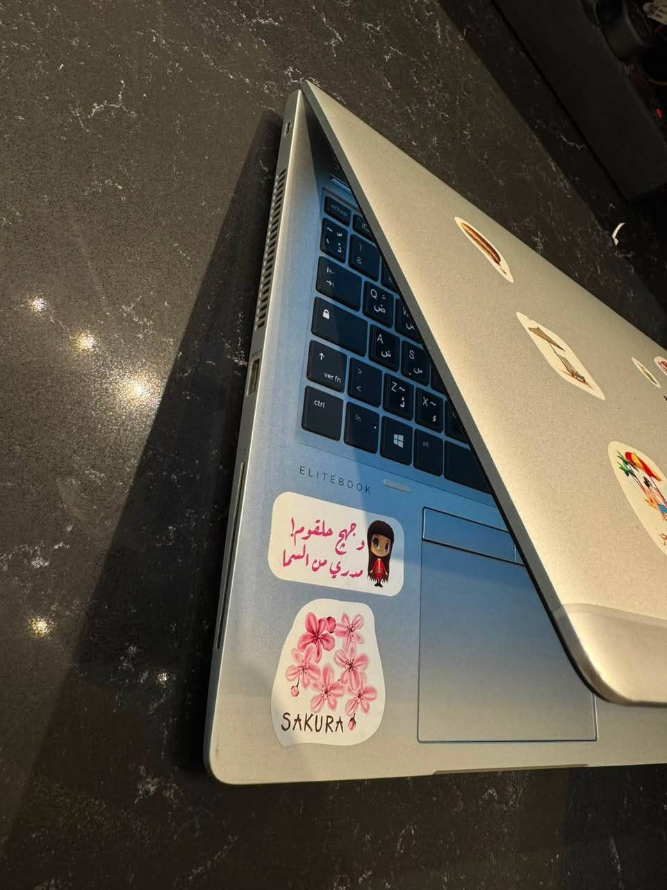HP EliteBook 850 G5 core i7 جيل الثامن حرف u الاقتصادي يعني ميصرف شحن هادر M.2 256 رام ٨ كيكيا مواصفاتها معروفه وممتازه للشغل المكتبي وللطلاب نضيفه ومابيها شخط بس هايه الصوره مبين بيها شويه مطخوخه رايدها ب500 الف وبيها مجال للشراي عنوان الدوره الصحه *********** بغداد, العراق
