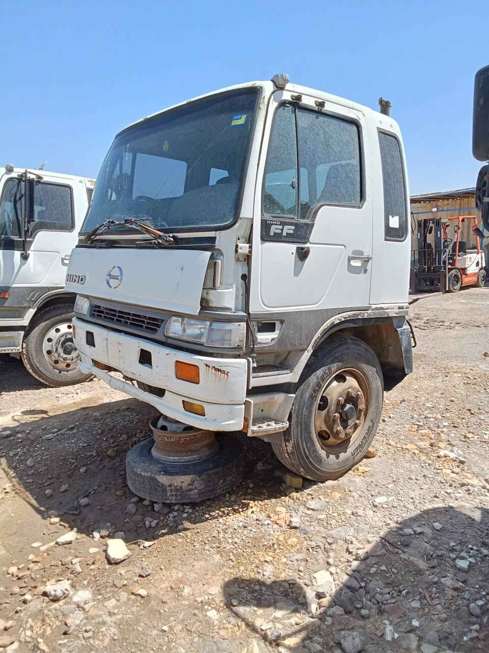 سلام عليكم هينو للبيع كصة كاملة العنوان واسط قضاء الحي الاتصال ***********
